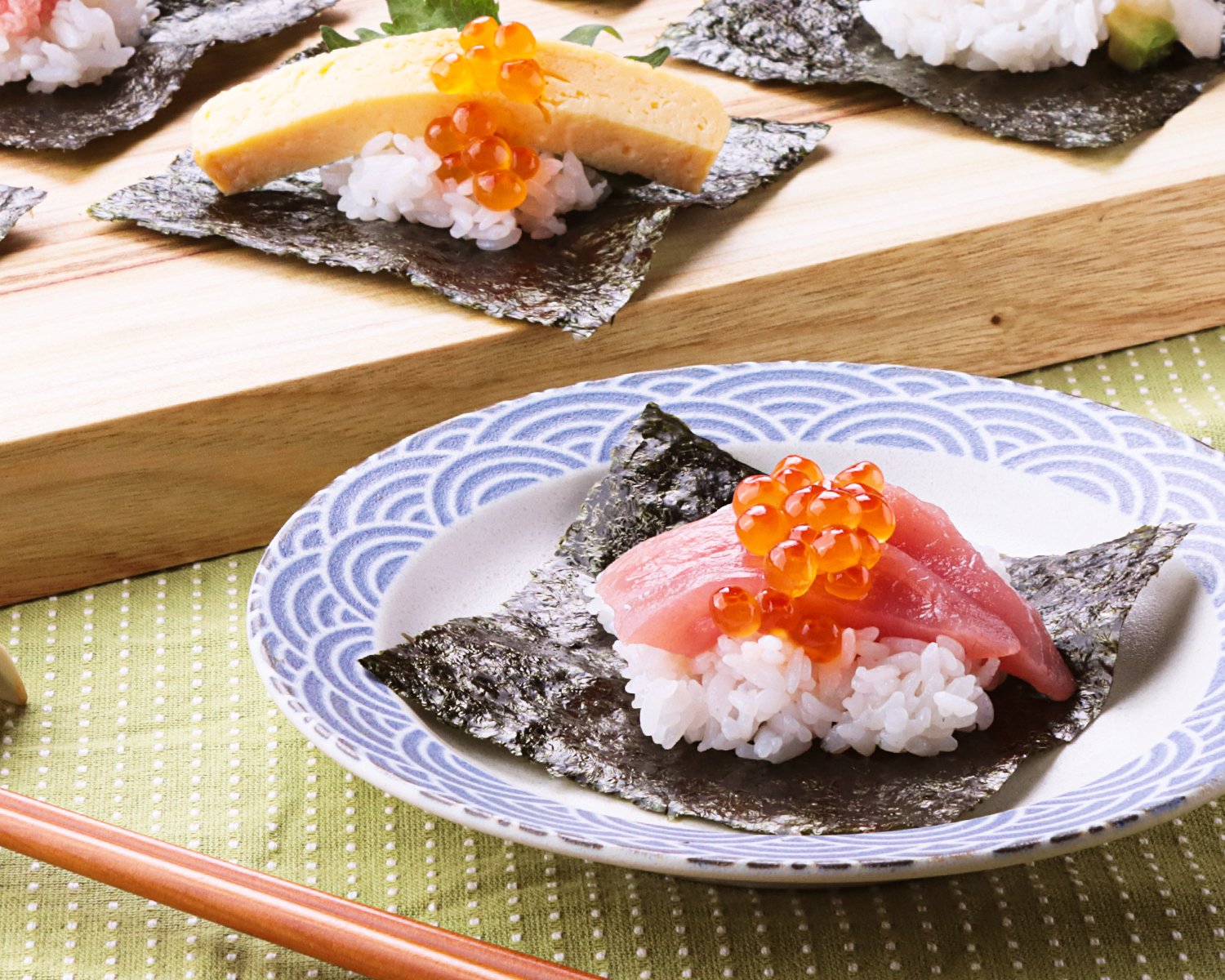 焼のりを使ったつつみ寿司