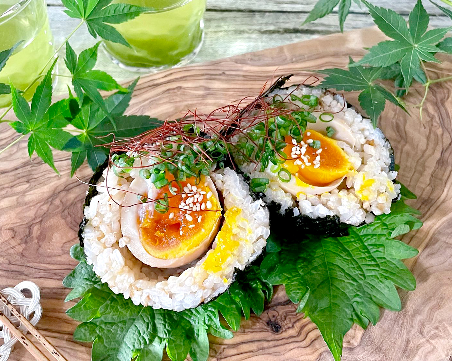 おかずのりを使った味玉おにぎり