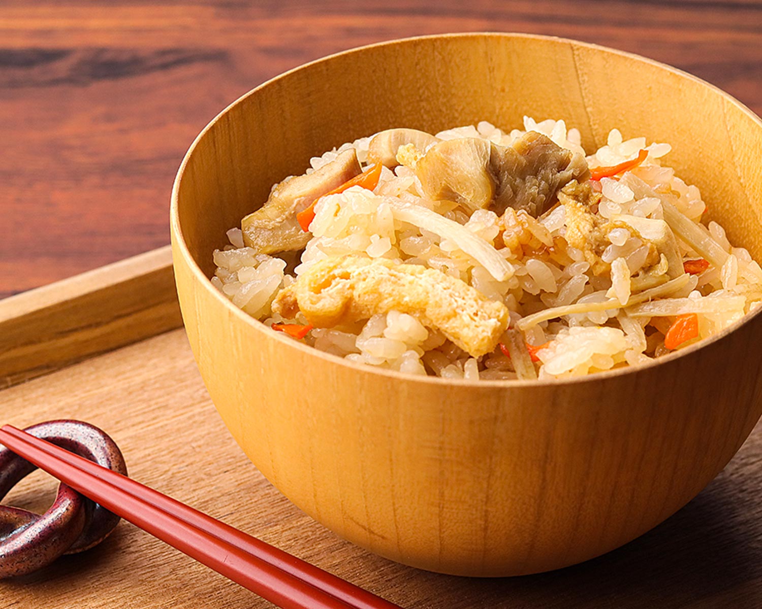 3WAY具材を使った、香り豊か♪ ごぼうと油揚げの炊き込みご飯